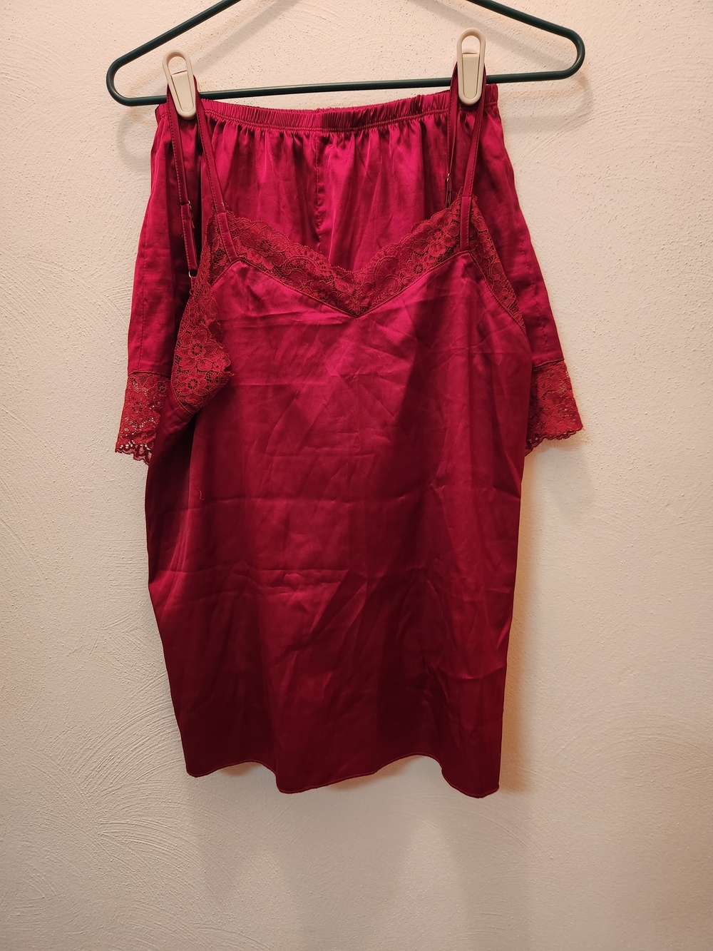 Burgandy Lace-Trim Tank Slip And Shorts Size M